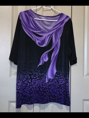 Black & Purple Scarf-Print Tunic Top